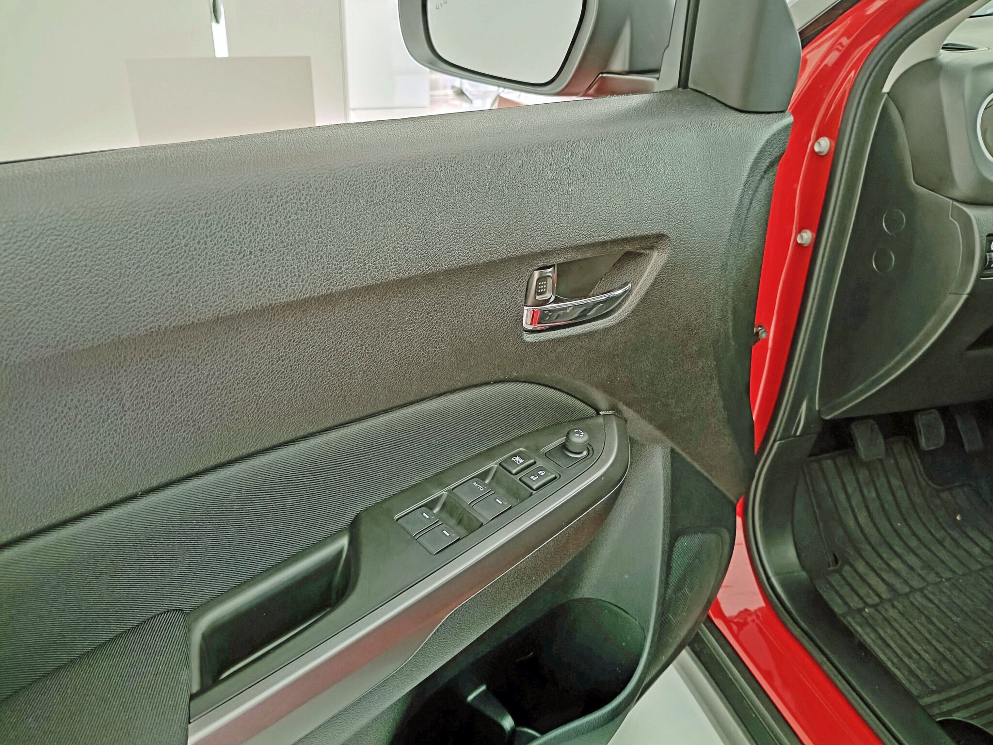 SUZUKI VITARA 1.4 Mild Hybrid 2WD 6MT Premium Plus 110KM 2025