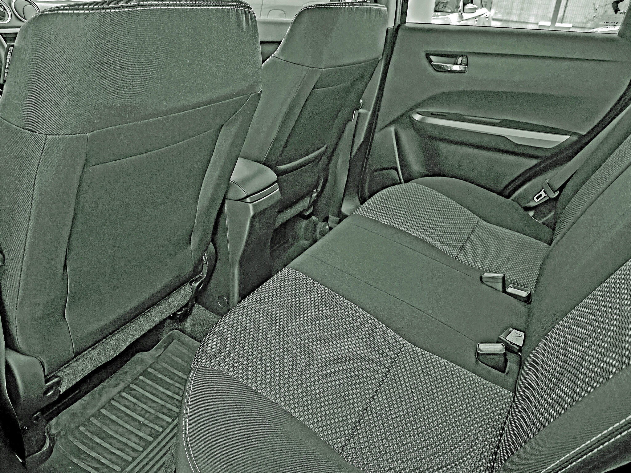 SUZUKI VITARA 1.4 Mild Hybrid 2WD 6MT Premium Plus 110KM 2025