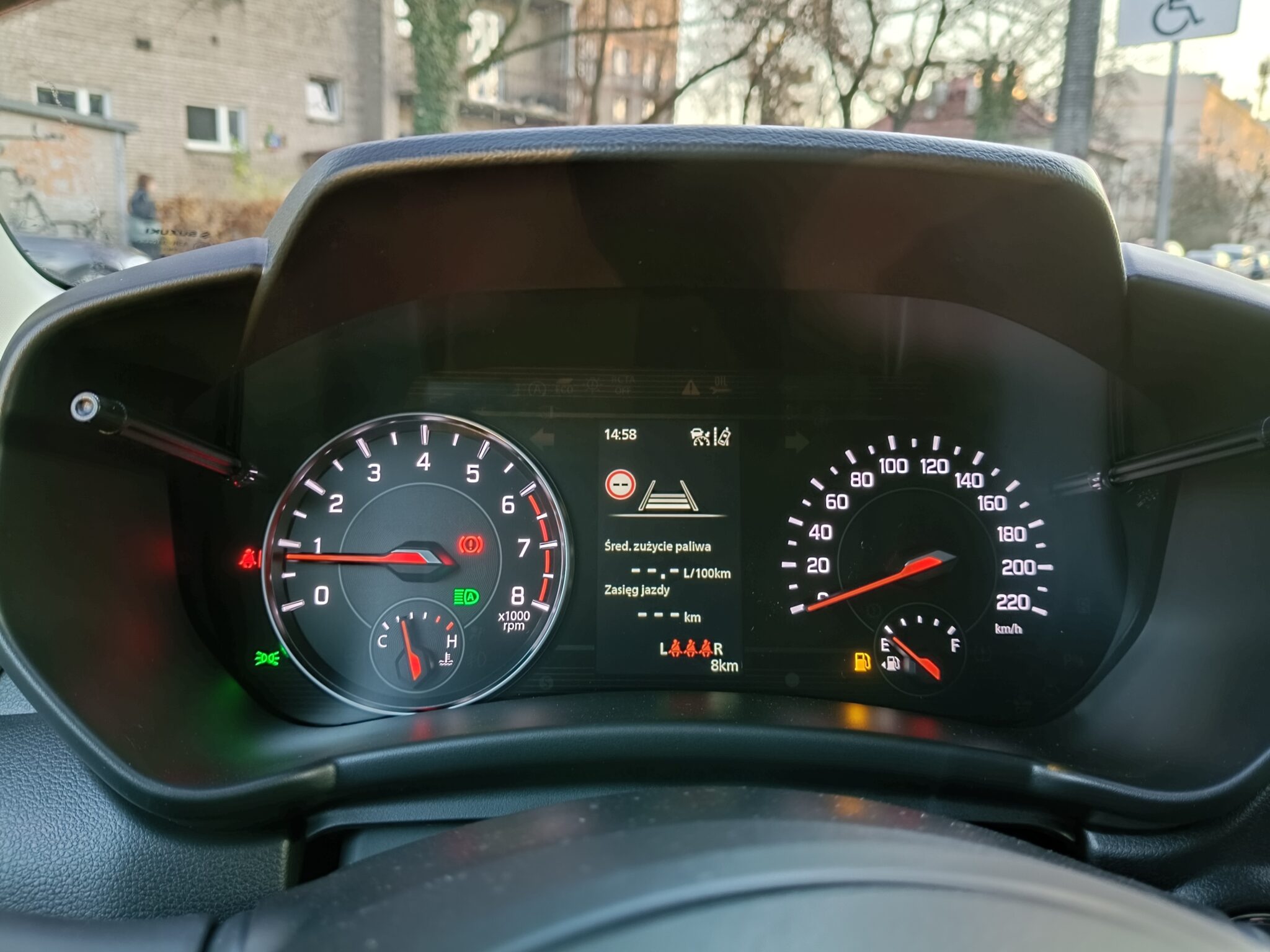 SUZUKI SWIFT MILD HYBRID 1.2 MT PREMIUM PLUS 2025