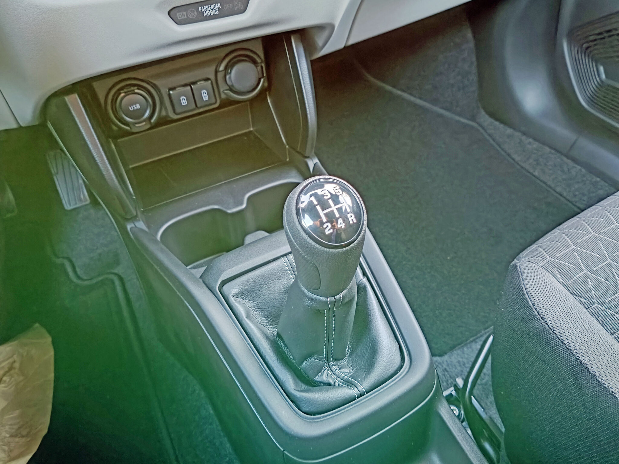 SUZUKI SWIFT MILD HYBRID 1.2 MT PREMIUM PLUS 2025