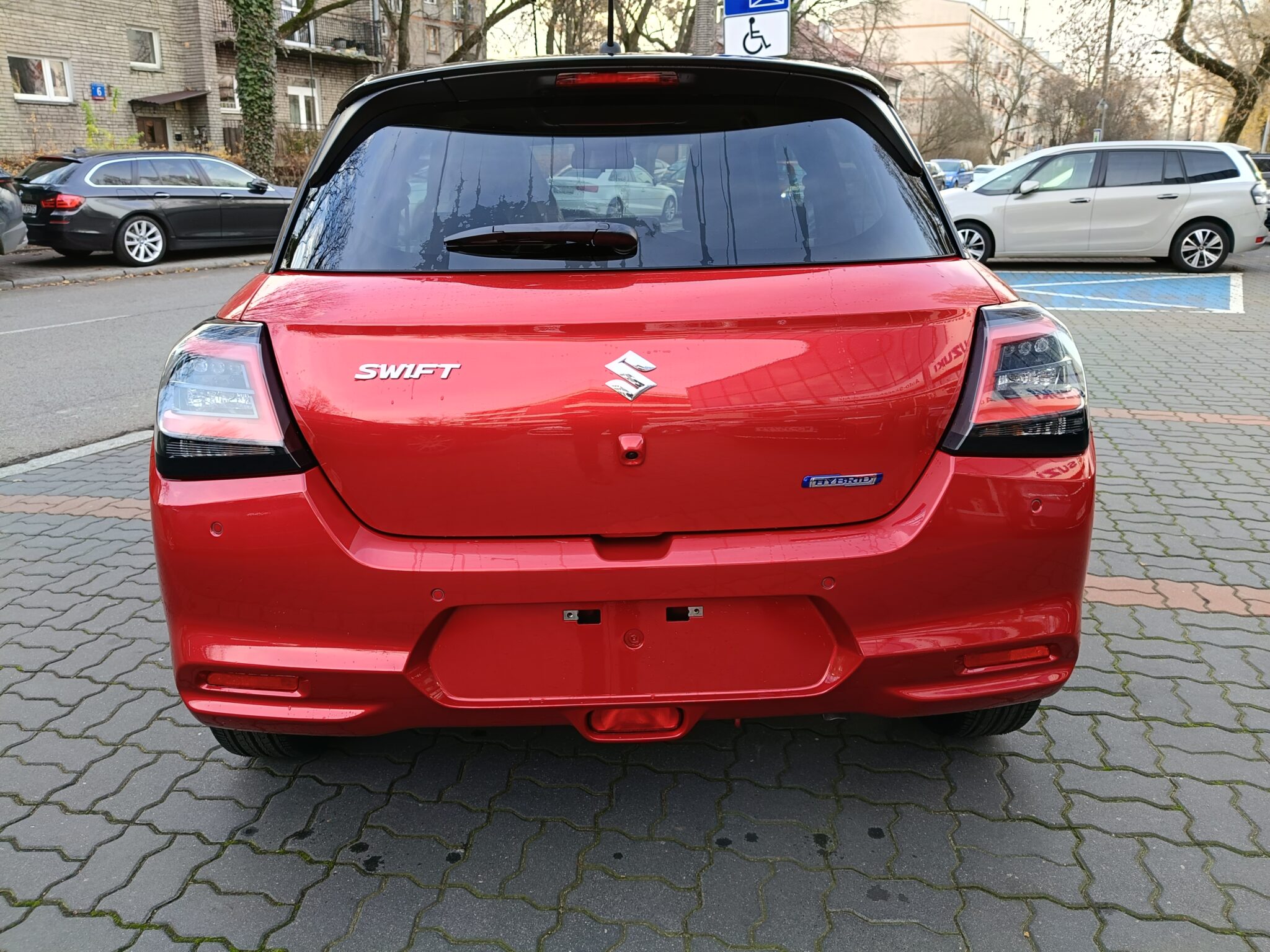 SUZUKI SWIFT MILD HYBRID 1.2 MT PREMIUM PLUS 2025