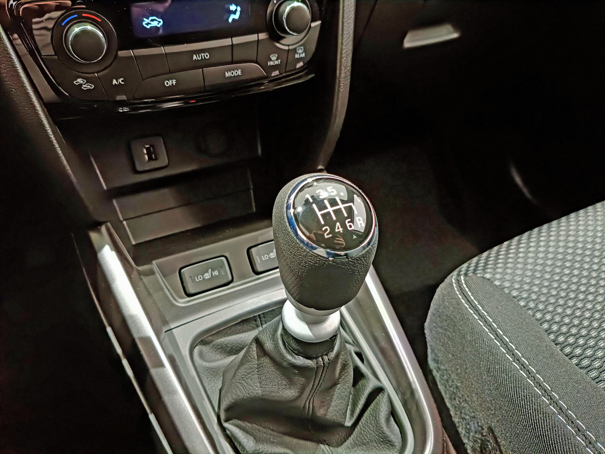 SUZUKI VITARA 1.4 Mild Hybrid 2WD 6MT Premium Plus 110KM 2025