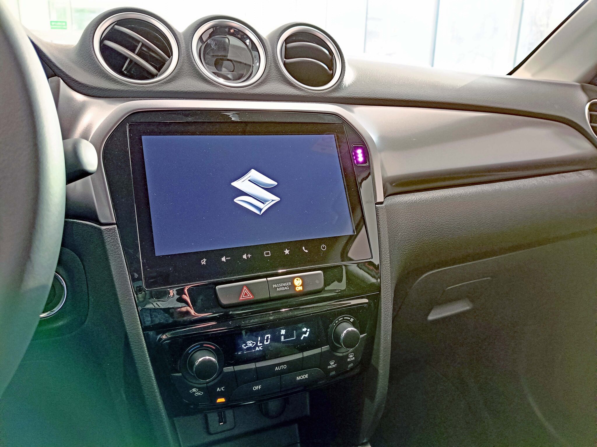 SUZUKI VITARA 1.4 Mild Hybrid 110KM 2WD 6AT Premium Plus